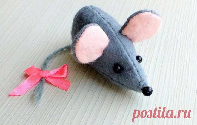 Мышки-норушки из фетра — Рукоделие