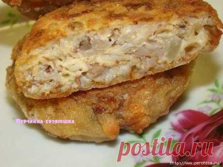 Попробуйте пожарить котлеты из гречки и сыра - очень вкусно!!
