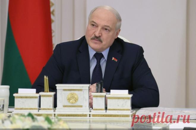 Лукашенко: оппозиция хочет захватить часть Белоруссии и ввести туда НАТО. Правительство предупреждает общество об угрозах, отметил президент республики.