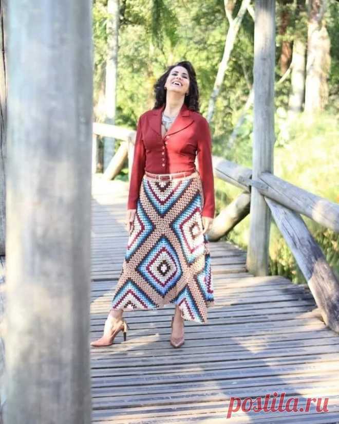 Photo by Olga Art on March 23, 2022. May be an image of 1 person, standing, high-heeled shoes and outdoors.