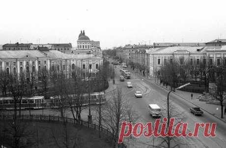 Калинин. Площадь Ленина. Начало 1970-х годов