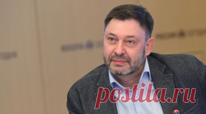 Глава СЖР: смерть Вышинского — тяжёлая утрата для журналистского сообщества. Председатель Союза журналистов России (СЖР) Владимир Соловьёв в беседе с RT выразил соболезнования родным и близким журналиста Кирилла Вышинского. Читать далее