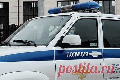 Троих мужчин задержали после отравления 20 человек метадоном в российском городе. Полицейские в Ставрополье задержали троих мужчин по подозрению в распространении наркотиков на территории Астрахани, где накануне отравились более 20 человек. Подозреваемые сбежали из города после появления первых случаев госпитализации из-за метадона — их по приезде задержала местная полиция.