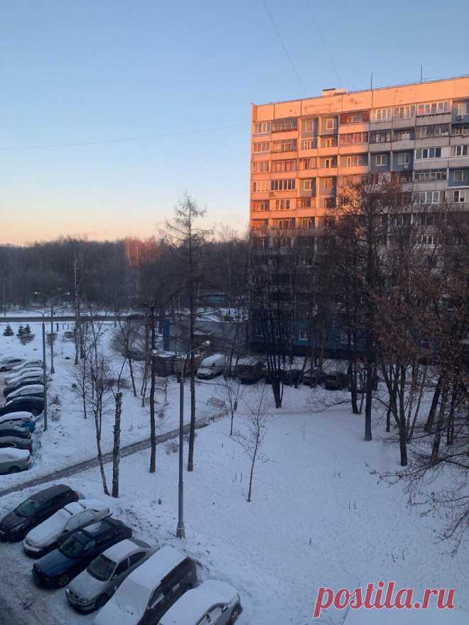 3 причины НЕ доверять риелтору. Ситуации, когда агент может вас обманывать
Вопрос платить ли комиссию агентству недвижимости или сделать все самому можно отнести к разряду риторических. Там, где много разных тонкостей и подводных камней, а также где речь идет о больших деньгах, всегда есть посредники-профессионалы, которые специализируются на консультациях по сложным вопросам. Но всегда ли можно им доверять? А если это ваш знакомый или родственник?   […]
Читай дальше на сайте. Жми подробнее ➡