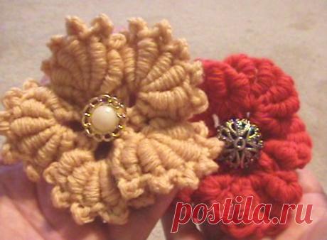 Почтовый столбик: цветок и кайма. Схемы + видео