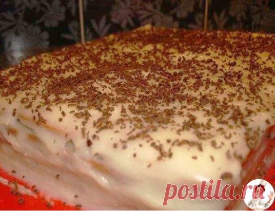 Торт из печенья с бананом на скорую руку
Ингредиенты:
2 пачки сахарного печенья (в России это скорее всего 