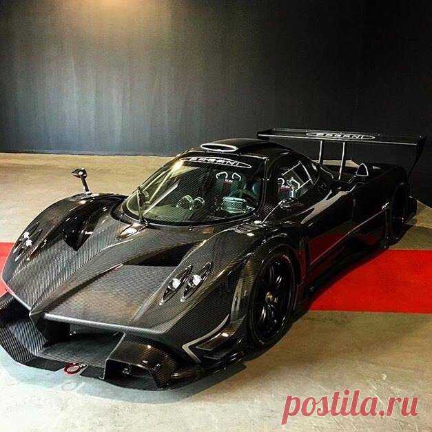(80) Елена Петрова - Pagani Zonda R
