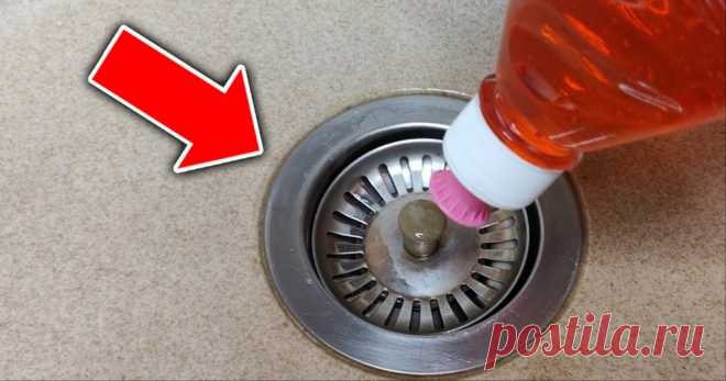 Вылила в раковину самое дешевое средство для посуды и справилась с засором и неприятным запахом из труб Каждая хозяйка рано или поздно сталкивается с проблемой, когда вода начинает плохо выходить из слива и из канализации начинает неприятно пахнуть. Порой даже дорогие химические средства для прочистки...