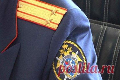 Россиянин ударил подростка трубой по голове и сбежал от полиции. В Белгороде правоохранители задержали 34-летнего местного жителя за нападение на 17-летнего подростка. Об этом в четверг, 20 октября, «Ленте.ру» сообщили в региональном управлении Следственного комитета России. Во время конфликта мужчина ударил юношу металлической трубой по голове.