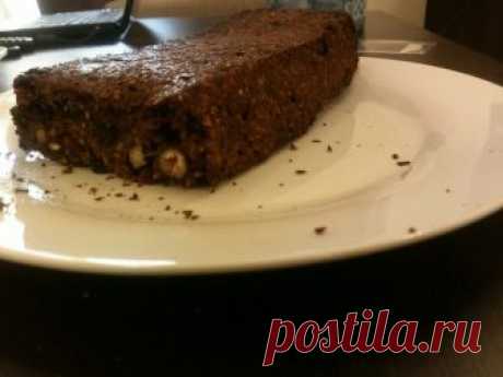 ПОЛЕЗНЫЙ "ЭНЕРГЕТИЧЕСКИЙ" БАТОНЧИК. Автор фото-рецепта 
Мария Прокопова 
Взять по горсти чернослива и кураги нарезать соломкой, добавить горсть изюма, произвольное количество фундука, чищенных семечек, кунжута, молотого льняного семени, пару ложек цельной муки с отрубями, ложку кокосового масла, немного сиропа из фиников, овсяного (любого растительного или воды) молока до густой консистенции, соль, корицу, куркуму, гашеную соду. Выпекать час. Если разрезать на ломтики и по...