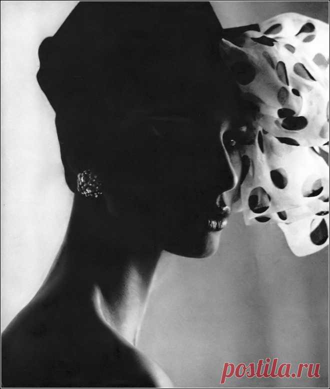 Brigitte Bauer, photo by William Klein, Vogue, August 15, … | Flickr