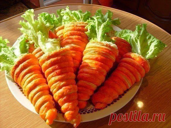 Лучшие кулинарные рецепты: Салат в "морковках" из слоеного теста