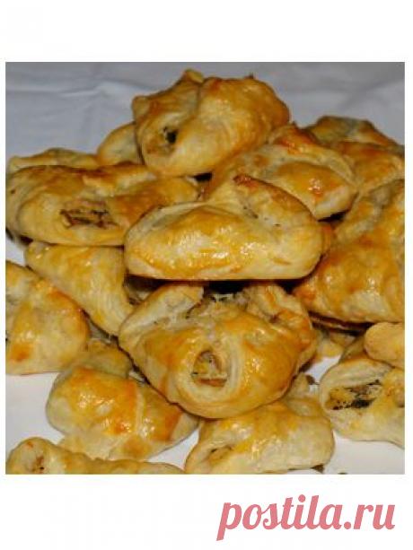 Рецепт: Пирожки с копченой рыбой