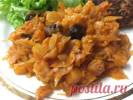 Капуста, тушеная с яблоками, изюмом и тмином : Вторые блюда