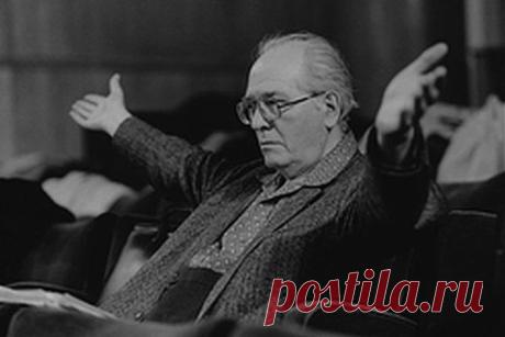 Оливье Эжен Шарль Проспер Мессиан «Olivier Messiaen» 1 601 песня слушать онлайн или скачать mp3 + биография + 39 112 видео-роликов: французский композитор, органист, музыкальный теоретик, педагог, орнитолог; его творчество представляет самостоятельную, независимую от каких-либо школ и направлений область современной музыки