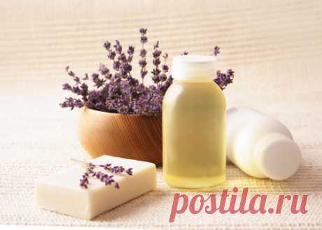 Мои утренний уход за кожей лица и средства, которые я использую Вы наверное уже знаете, что теперь, я изучаю, как помочь нашему гормональному равновесию снаружи и как ухаживать за собой грамотно, с помощью натуральных средств или органики. Нюансов узнала очень много и теперь с удовольствием ими делюсь. Тема безгранична, так как наука об уходе за собой идет семимильными шагами и нам надо только успевать следить за новыми работающими и полезными для нас системами, средствами...