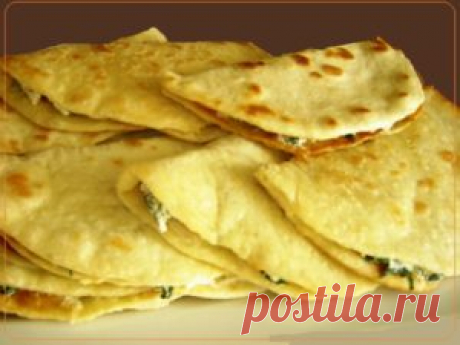 Турецкие лепешки с творогом и шпинатом | Рецепты вкусно