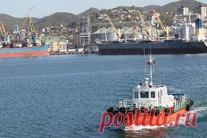 Власти предупредили о громких звуках в Туапсе. В Туапсе жители в ближайшее время могут услышать громкие звуки в связи с проведением учебных стрельб. Об этом предупредила районная администрация в Telegram-канале. «В акватории морского порта Туапсе силами Новороссийской военно-морской базы будет проводиться проверка практических действий», — говорится в сообщении.