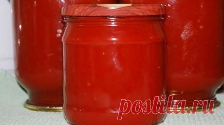 Самый вкусный Краснодарский соус. Такой соус можно и вместо кетчупа, хоть ложкой из банки кушать.