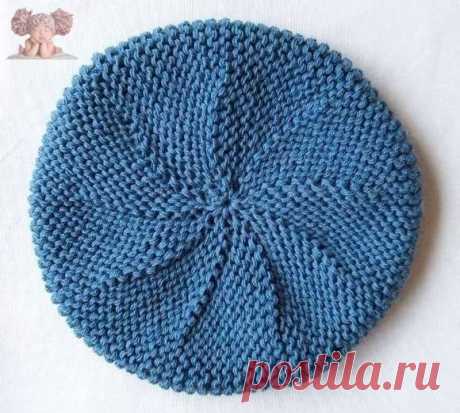 Красивый берет платочной вязкой
У нас еще много интересного
Все ряды вяжутся только лицевыми петлями (платочная вязка).
* На спицы набираем 66 петель. В каждом втором ряду убавляем по две петли 17 раз с левого края полотна. Правый край полотна не убавляем. После 22 ряда начинаем убавлять и справа: в каждом втором ряду 6 раз по 3 петли. Через 22+14=36 рядов на спицах должно остаться 14 петель.*
Снова добираем из кромочных петель полотна слева 34 петли, а справа 18 петель. ...