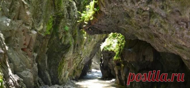 Мамедово ущелье Лазаревское