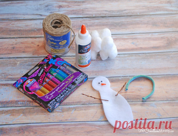 Felt Christmas Ornaments - Cool Kids Craft! - onecreativemommy.com