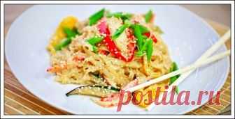 Тайская лапша с курицей терияки