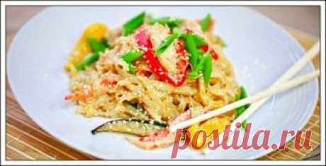 Тайская лапша с курицей терияки