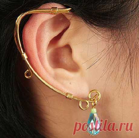 Кафф золотой узор с камнями


Это редкая модель каффов. Кафф на тонкой бижутерной проволоке с красивой стеклянной бусиной внизу.

кафф подходят для любых ушек - размер регулируется.