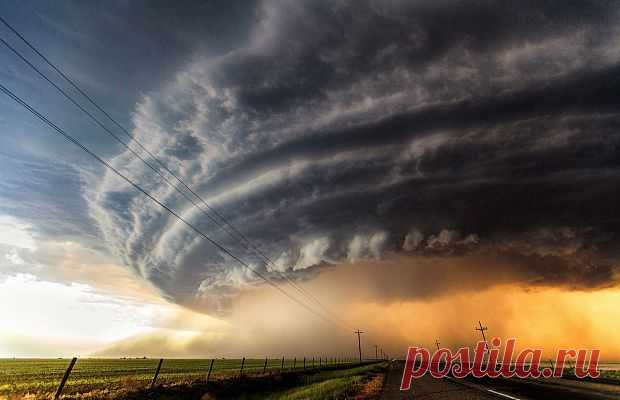 Небольшой фильм создан на основе фотографий с места событий и спутниковых снимков, сделанных в рамках миссии «Глобальное измерение осадков» (Global Precipitation Measurement) в течение минувшего года.  / Фото: Marko Korosec    |  40 штормов в одном видео — Популярная механика