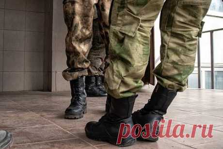 Дагестанских военных освободили из украинского плена. Несколько военных из Дагестана были освобождены из украинского плена. Об этом сообщил представитель республики в Хабаровске Бейдулах Исаев. По его словам, он лично обратился за помощью к депутату Госдумы Шамсаилу Саралиеву. О подробностях возвращения дагестанских военных из плена политик не сообщил.