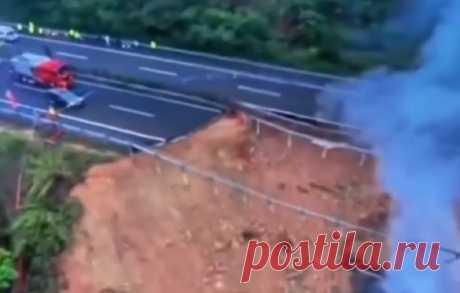 Число погибших при обрушении автомагистрали в Китае достигло 36.