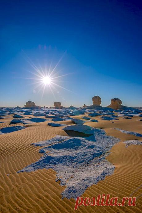 Enantiodromija | White Desert by Dionys Moser