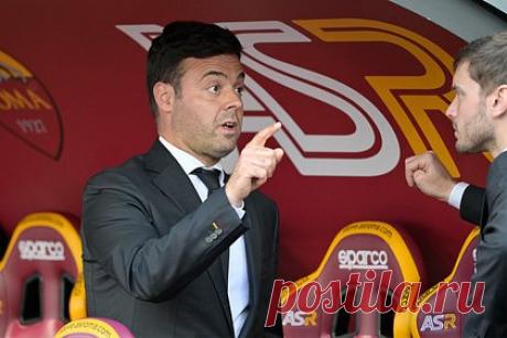 «Рома» оценила информацию о запрете боссов из США на переговоры с россиянином. Спортивный директор итальянской «Ромы» Тьягу Пинту оценил информацию о том, что американские владельцы команды запретили вести переговоры с вратарем «Краснодара» Матвеем Сафоновым. Пинту опроверг поступившие в СМИ сообщения. «Понятия не имею, откуда такая информация появилась», — заявил он.