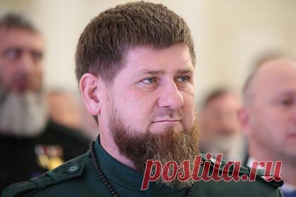 Кадыров резко раскритиковал извинившегося за объятие с ним ингушского чиновника. Глава Чечни Рамзан Кадыров резко раскритиковал ингушскую общественность после того, как бывший начальник управления по делам религии при главе Ингушетии Яхья Хадзхиев публично извинился за объятие с ним. «Когда такое недостойное поведение имело место быть между нашими народами?» — сказал он.