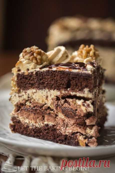 Chocolate Kiev Cake {Chocolate, Walnuts, Meringue & Dulce de Leche} - Let the Baking Begin!