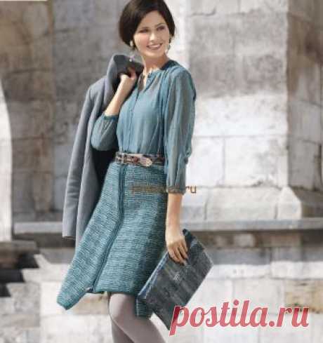 Твидовая юбка выкройка и схема - Хитсовет Твидовая юбка выкройка и схема. Модная твидовая юбка сезона 2016 с выкройкой и подробной схемой, вяжется из пряжи состоящей из 58% овечьей шерсти, 22% нейлона, 15% шерсти австралийского опоссума, 5% шерсти альпака, длиной нити 170 метров в 50 граммах. Вам потребуется 200 (250, 300, 350) грамм цвета морской волны, 150 (200, 250, 300) грамм бирюзового цвета; спицы № 4; круговые спицы № 3,5 длиной 60 см; 1 разъемная застежка-молния длиной 60 см.