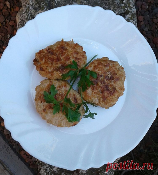 Куриные котлетки с кабачком - Простые рецепты Овкусе.ру