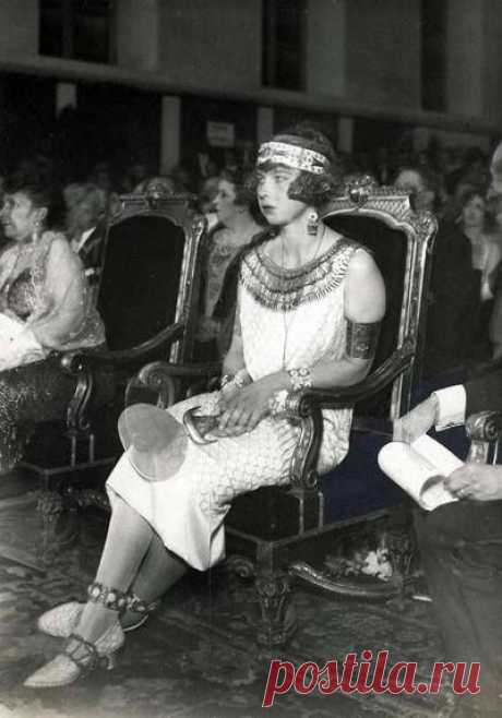 В ноябре 1922 года в Египте была открыта гробница фараона Тутанхамона / Путь моды