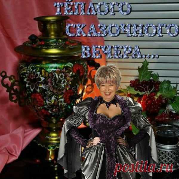 Говорят, как Новый встретишь
Год, так весь и проведешь.
Далеко ль тогда уедешь,
Если знаешь, чего ждешь?

Год смотреть на телевизор,
Год готовить, ложки мыть,
С головною болью, с носом сизым,
С крошками в бровях ходить...

Ну уж нет! Забыты нами
И ТВ, и оливье...
Лучше с лучшими друзьями
Целый год бухать в кафе!
Автор: Буеракова Юлия
© http://pozdrav.a-angel.ru/prazdniki/prikolnye-stihi-k-novomu-godu.html