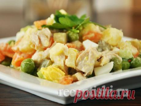 Салат Оливье с курицей | Кулинарные рецепты с фото на Рецептыши.ру