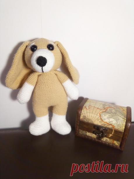 Вязаная собачка крючком 22 см. Ручная работа