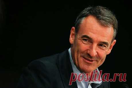 Экс-главу BP лишили миллионов фунтов за ложь совету директоров. Экс-глава компании британской нефтегазовой компании BP Бернард Луни лишился выплат в размере 32,4 миллиона фунтов стерлингов (40,6 миллиона долларов) после отставки за ложь совету директоров. В сентябре 53-летний Луни был вынужден уйти с поста, так как не раскрыл полностью детали прошлых личных отношений с коллегами.