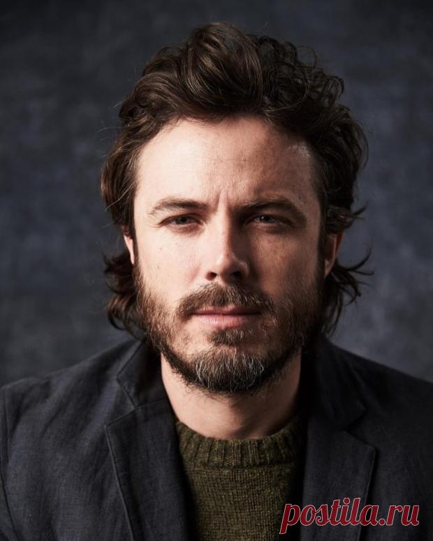 День рождения Кейси Аффлека: 8 интересных подробностей о знаменитом актёре и режиссёре