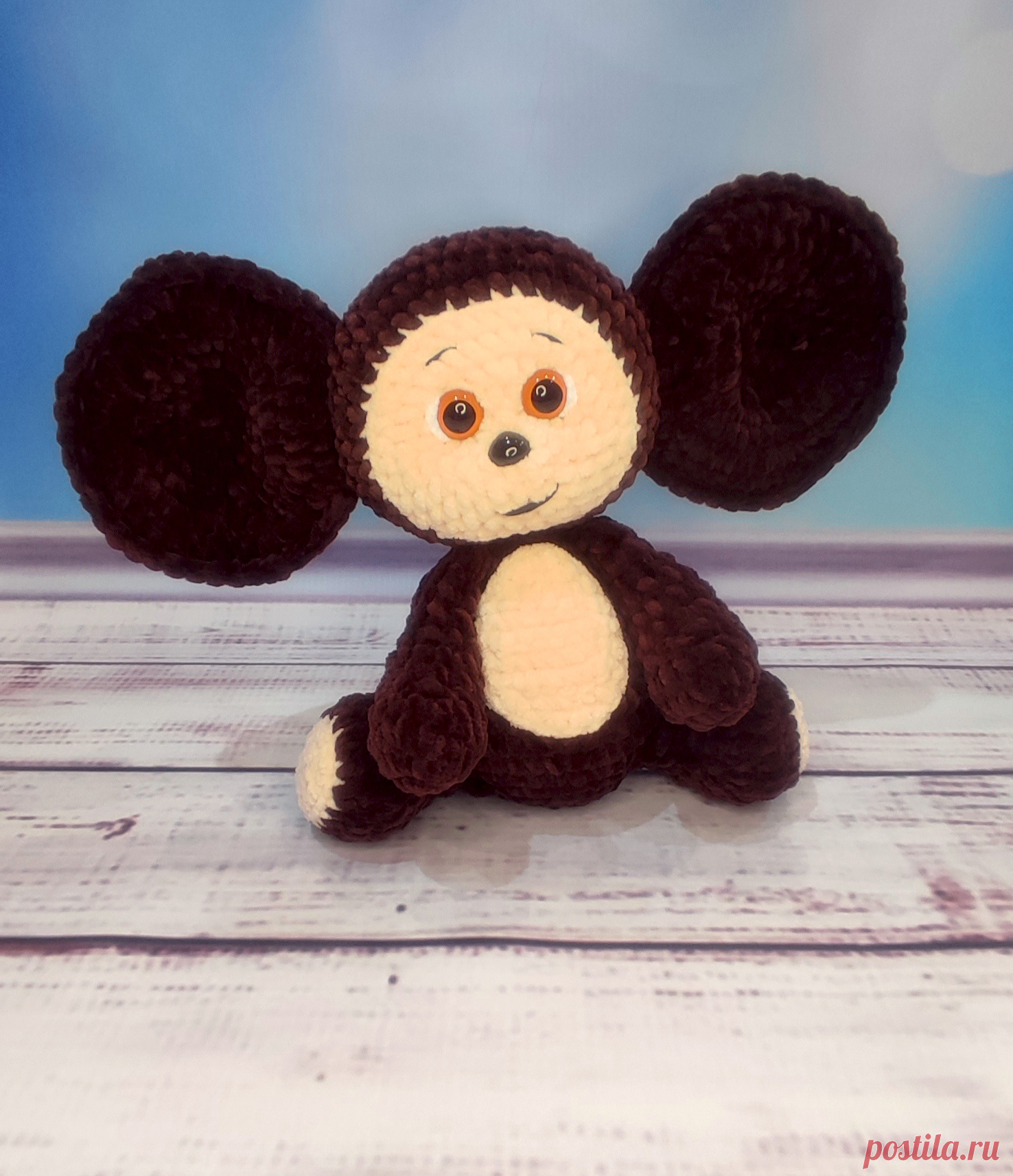 PDF Ушастик крючком. FREE crochet pattern; Аmigurumi toy patterns. Амигуруми схемы и описания на русском. Вязаные игрушки и поделки своими руками #amimore - плюшевый Чебурашка из детского мультфильма Крокодил Гена и его друзья, чебурашка из плюшевой пряжи.