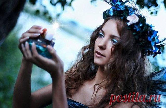 Приметы и заговоры на каждый день Чтобы каждый день был удачным. чтобы исполнялось все то, что вы задумали, попробуйте этому помочь. Для каждого дня есть свой заговор и свои приметы. И если вы будете утром шептать соответствующий заговор, дела ваши пойдут в гору.