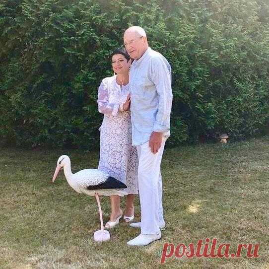 Эммануил Виторган готовится снова стать отцом: 78-летний актер мечтает о сыне-наследнике