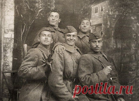 Максим Кузин
102 года, Россия, Где-то Там...Буба Касторский,Тарапунька и Штепсель.