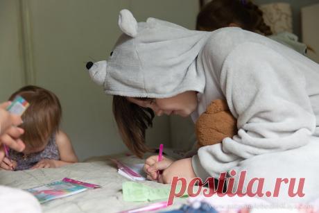 12 записок с загадками. Квест по квартире для детей 5-9 лет | Здесь живут девочки | Яндекс Дзен