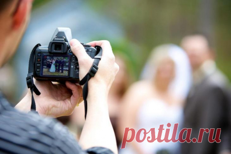Можно ли человека фотографировать без его согласия? Многие люди предпочитают приобретать качественную фототехнику, используемую для фотографирования разных достопримечательностей, родственников и даже посторонних людей. Нередко такие действия вызывают ...